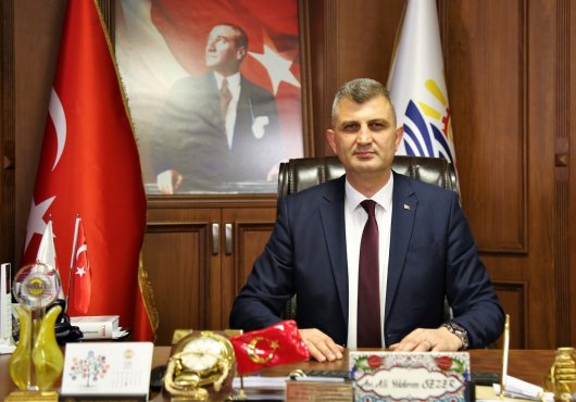 SEZER, 5 NİSAN AVUKATLAR GÜNÜNÜ KUTLADI