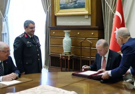Yeni kuvvet komutanları belli oldu