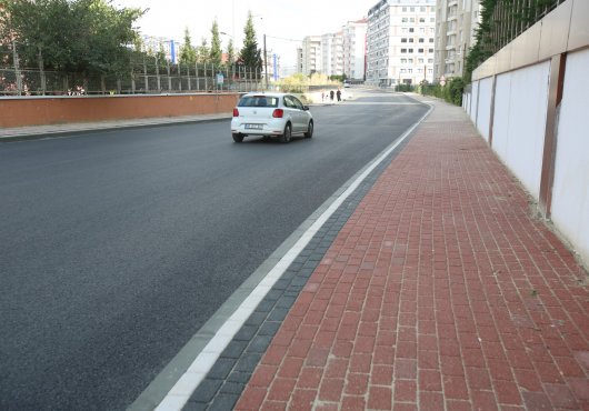 ÇAYIROVA AKSE MAHALLESİ'NE MODERN YOL