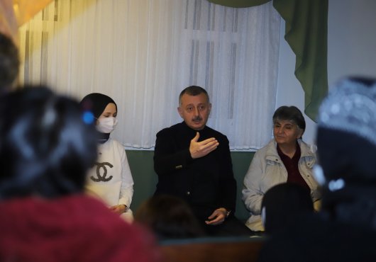 BÜYÜKAKIN, İNSANLARI MAYALAYANLAR YAZARLARDIR