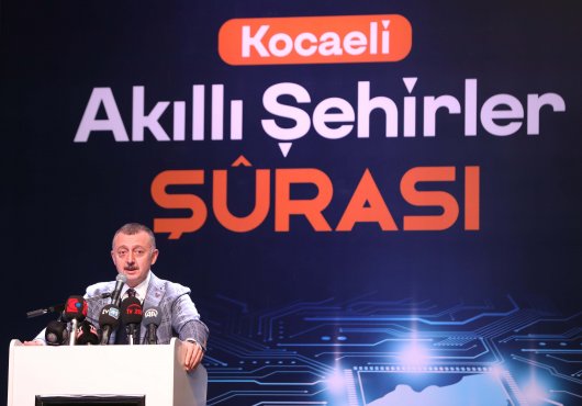 AKILLI ŞEHİRCİLİK UYGULAMALARI İNSANI MUTLU ETMELİDİR