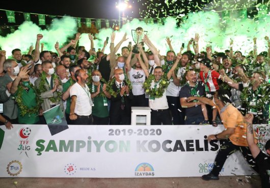 KOCAELİSPOR'A VE KOCAELİ'NE YAKIŞIR ŞAMPİYONLUK KUTLAMASI