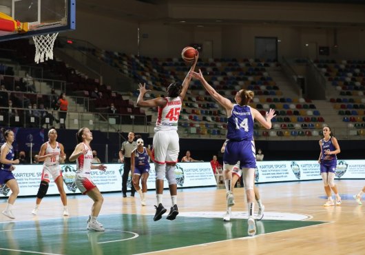 İZMİT'İN PERİLERİ DEVLER LİGİNDE