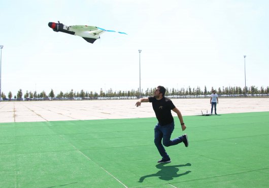 TEKNOLOJİ TUTKUNLARI  YARIŞIYOR