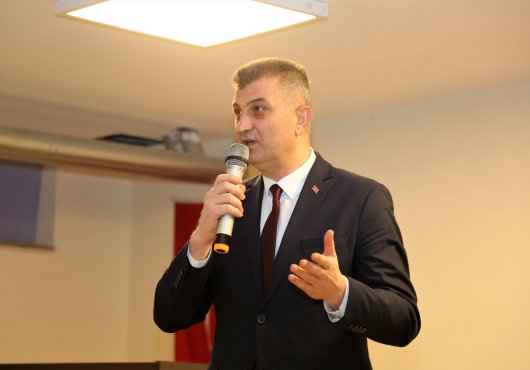 BAŞKAN SEZER, GÖLCÜK FEN LİSESİ ÖĞRENCİLERİ İLE BULUŞTU