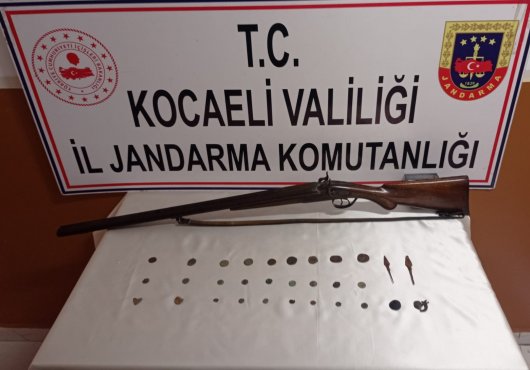 33 parça tarihi eserle, Jandarma’ya yakalandı