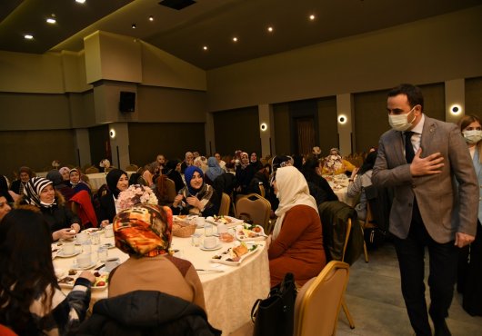 ÖZLÜ; 