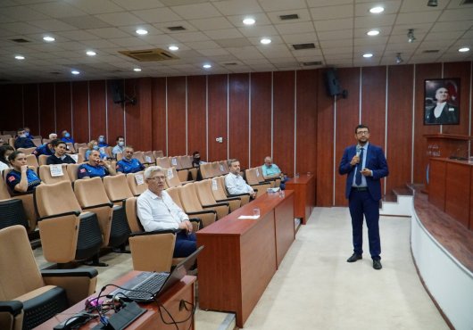 BELEDİYE PERSONELİNE YÖNELİK MESLEK İÇİ EĞİTİM SEMİNERİ