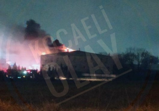 GEBZE'DE FABRİKA YANGINI