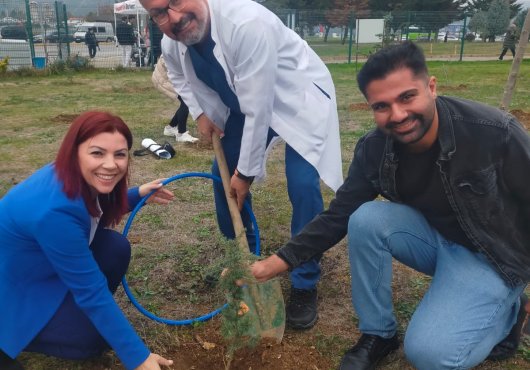 Sağlık Çalışanları Fidan dikti.