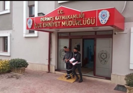 Tren istasyonundan kablo çaldı