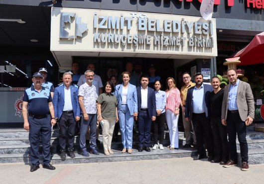 İzmit Belediyesi, Kuruçeşmeli esnaflarla bir araya geldi