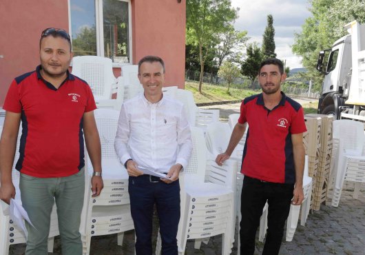 Kırsal mahallere masa ve sandalye desteği