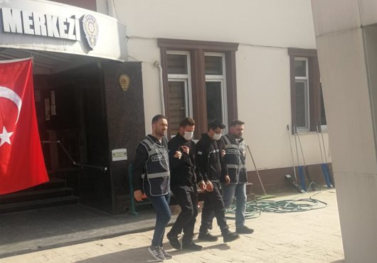 Demir hırsızları suçüstü yakalandı!   