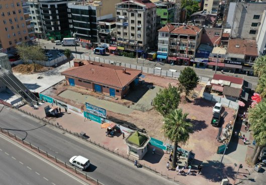 PİŞMANİYECİLER MEYDANINDA ÇALIŞMALAR HIZ KESMEDEN DEVAM EDİYOR