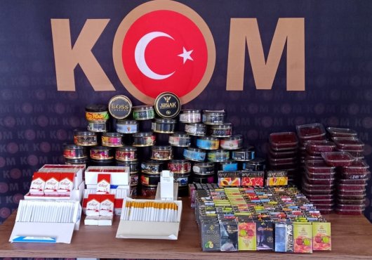 DARICA'DA BİNLERCE KAÇAK TÜTÜN MAMÜLÜ ELE GEÇİRİLDİ