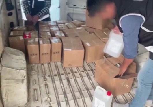 SAHTE ALKOL DEPOSUNA POLİS BASKINI