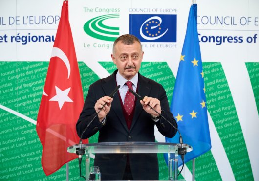 Avrupa Konseyi’nde depremzedeler için saygı duruşu