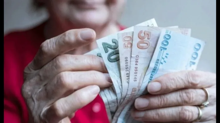 Emekliye Seyyanen Zam Kulisi! Asgari Ücrete Ara Zam Gelecek Mi?