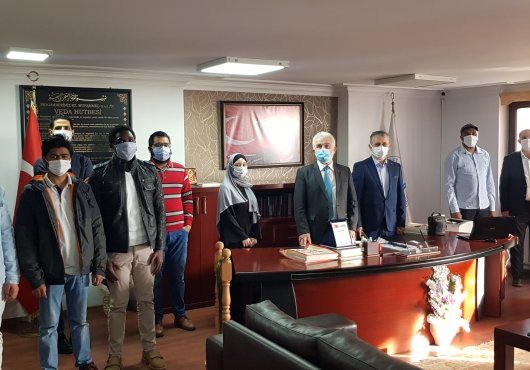 ULUSLARARASI ÖĞRENCİLERDEN  İZMİT MÜFTÜSÜNE VEDA ZİYARETİ