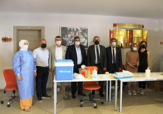 KOTO ÖĞRENCİLERİNDEN AŞI KAMPANYASINA TAM DESTEK