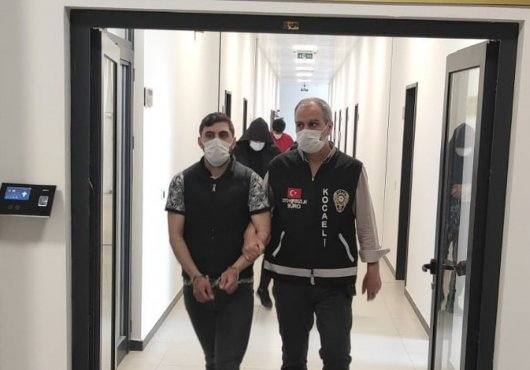 Oto hırsızları yakalandı!  3 şüpheliden 2’si tutuklandı