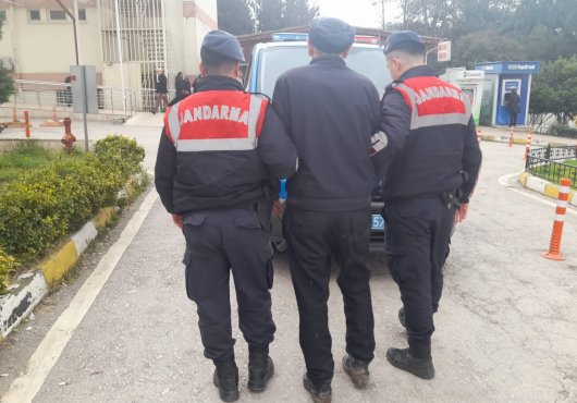 15 yıl hapis cezası ile aranıyordu Jandarmaya yakalandı